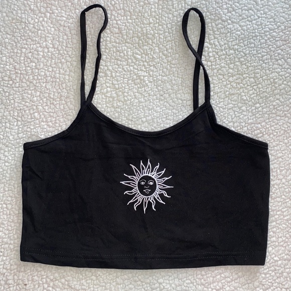 Black Y2K Sun Embroidery Crop Top (Small) - Picture 3 of 5